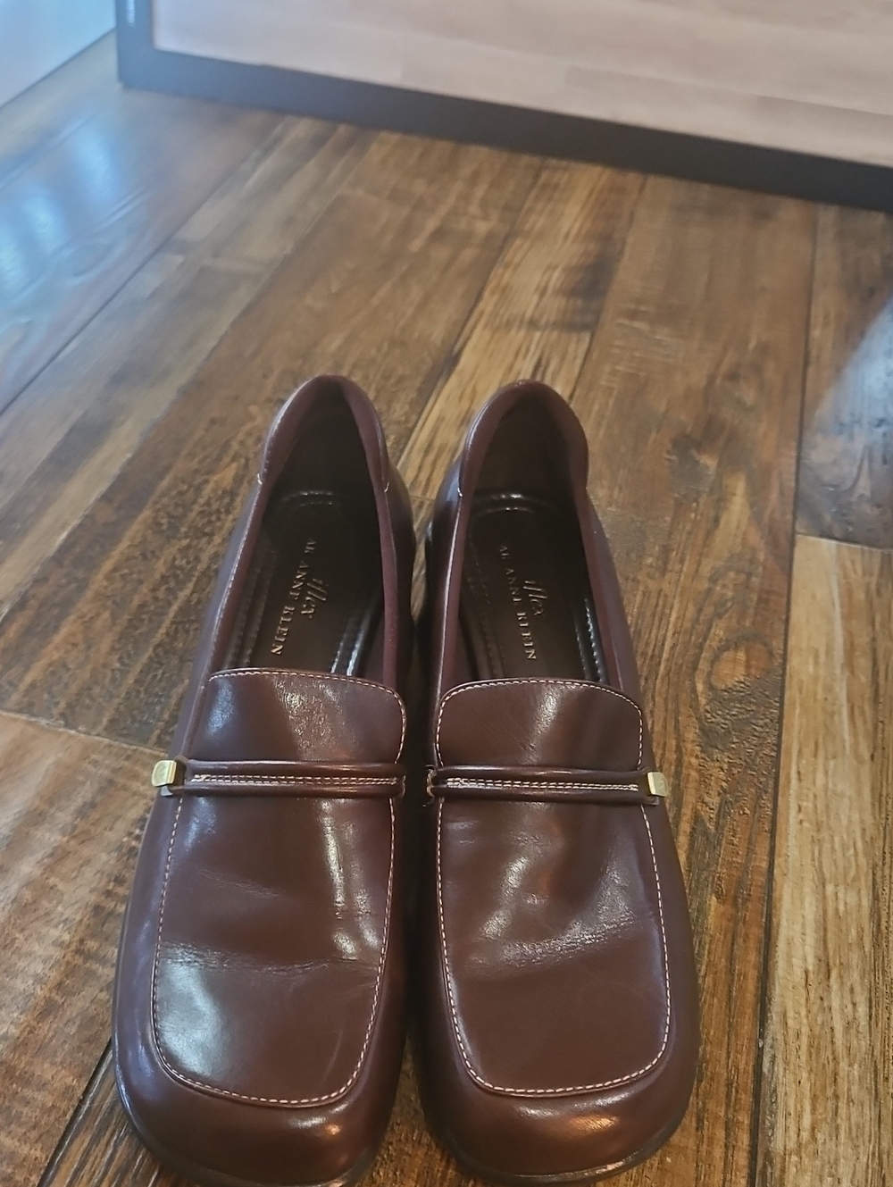 Anne Klein Iflex Women's Brown Leather Chunky Heel Loafers